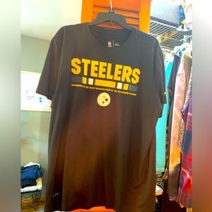 NIKE Mens dry fit NFL Pittsburgh Steelers tee shirt never worn XL